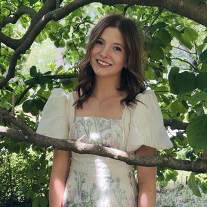 Meet your Posher, Madelyn